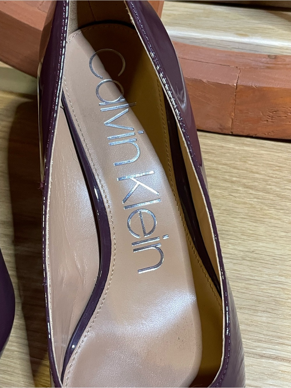 Clavin Klein “Nilly” Sharp Pointed Toe Pumps /Plum / Sz 10 / 3.5” Stiletto Heel - Picture 6 of 15